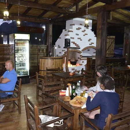 بيت ضيافة Pensiunea Bella Vista 3*